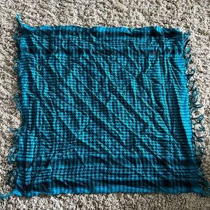 Black and turquoise square houndstooth scarf. Barely worn